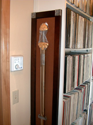 winston_mediaroom_sword_web.jpg (34549 bytes)
