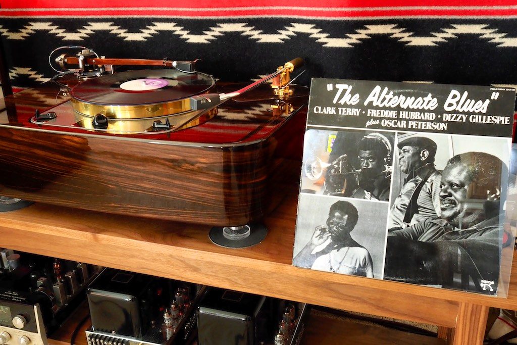 The Woody SPU Tonearm & The Alternate Blues album.